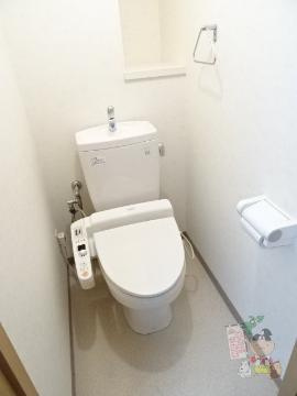 アークハイツ鹿田のトイレ|シャワー付トイレ