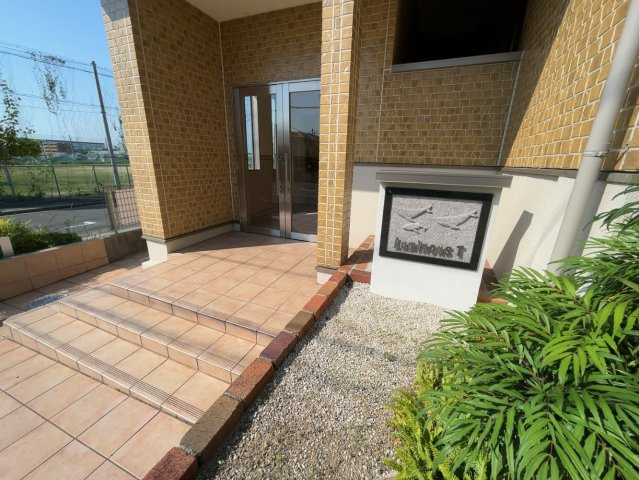 ルミナスTのエントランス