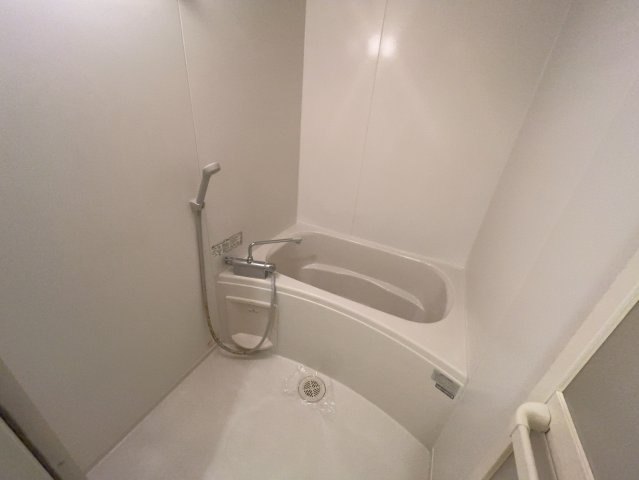 ルミナスTの浴室|別部屋同一間取りのお写真となります。