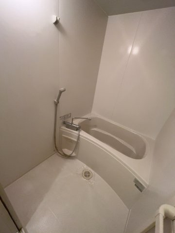 ルミナスTの浴室|別部屋同一間取りのお写真となります。