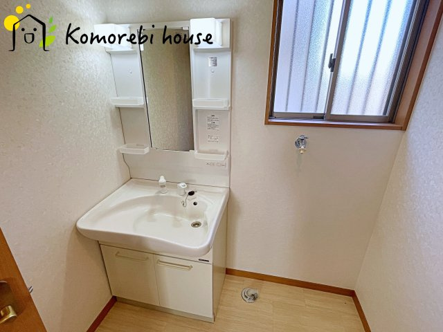 さいたま市北区吉野町2丁目　中古一戸建ての独立洗面台|12/12　撮影済み