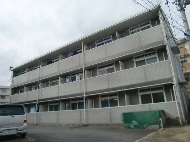 レオパレスクレスト