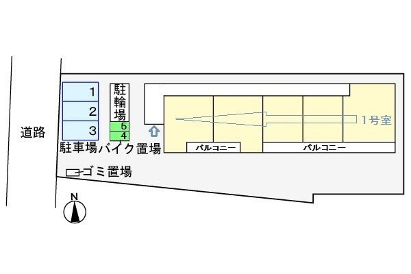 クリーン　ハイツの駐車場
