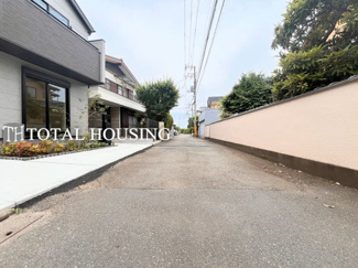 【前面道路含む現地写真】