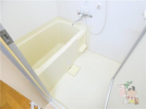 オーランド富田町の浴室|バス