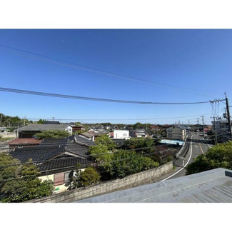 【展望】 | 屋上から眺望です。
夕方には夕日を見ることもできそうですね。