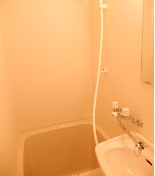 コンフォートテラス三鷹の浴室|落ち着いた空間のお風呂です