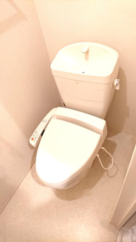 習志野市藤崎２丁目のアパートのトイレ
