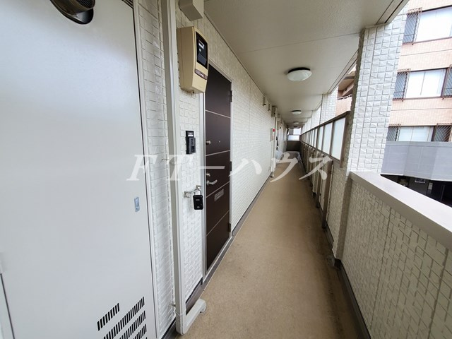 習志野市藤崎２丁目のアパートのバルコニー