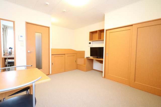 レオパレス月見橋の寝室|落ち着いて過ごせるお部屋なので、寝室にいかがでしょうか