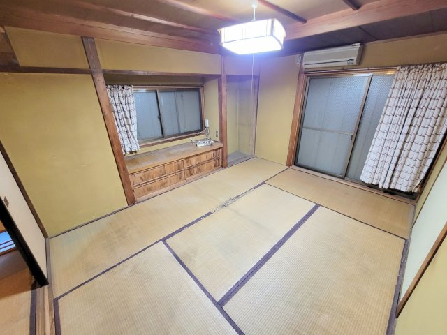 生駒市山崎新町の一戸建ての和室