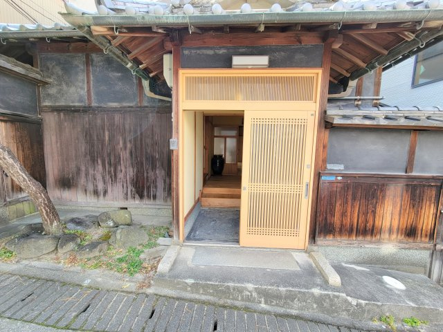 生駒市山崎新町の一戸建てのロビー