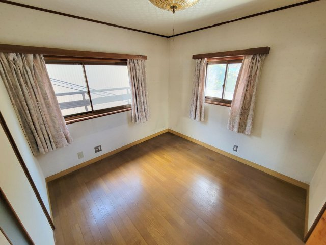 生駒市山崎新町の一戸建ての居間・リビング