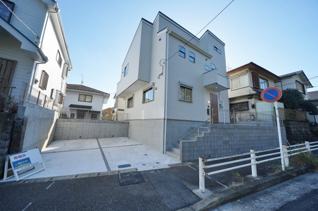 【横浜市旭区笹野台3丁目26-6新築戸建て】★仲介手数料無料★（笹野台小学校・希望が丘中学校）の外観