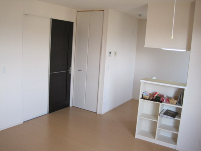 【洋室】 | メゾン ソワサントゥ ヴァレ