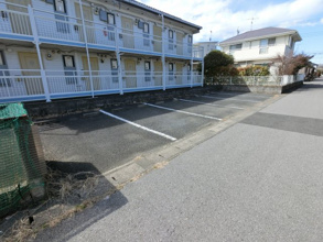 【駐車場】