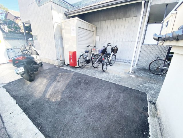 コンラッド宝塚のその他共用部分|駐輪場です