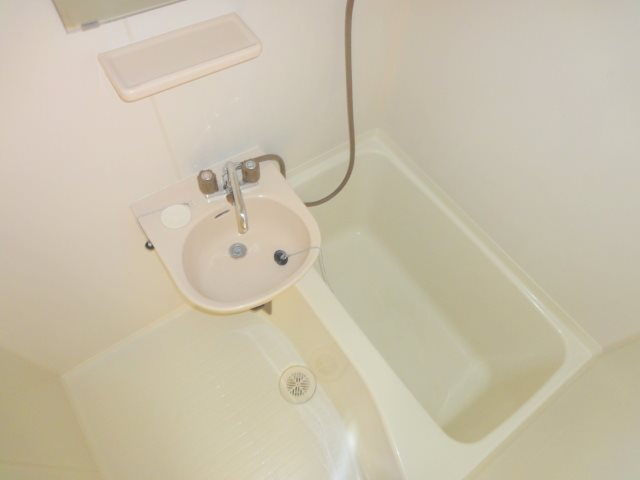 コンラッド宝塚の浴室|お風呂です