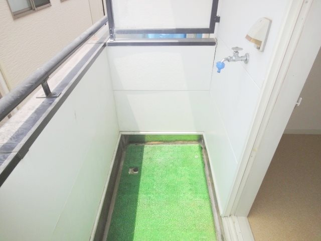 コンラッド宝塚のバルコニー|陽当たり良好なバルコニーです