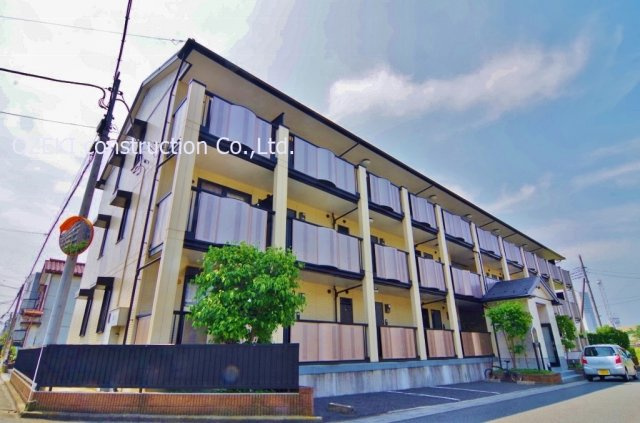 ロイヤルハーモニーの外観