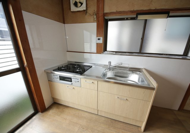 富木島町前田面貸家のキッチン