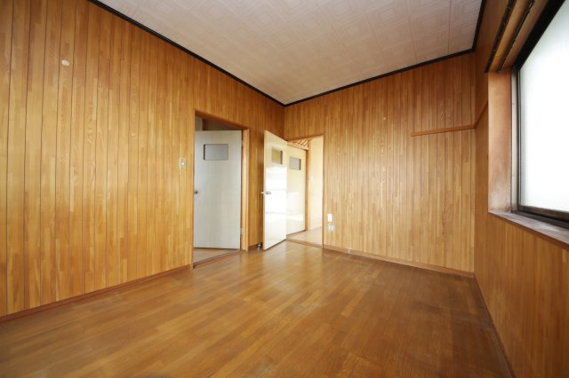 富木島町前田面貸家の洋室