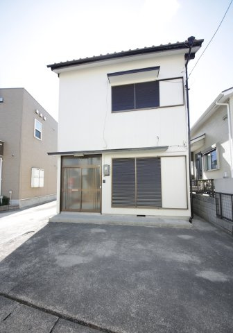 富木島町前田面貸家の駐車場