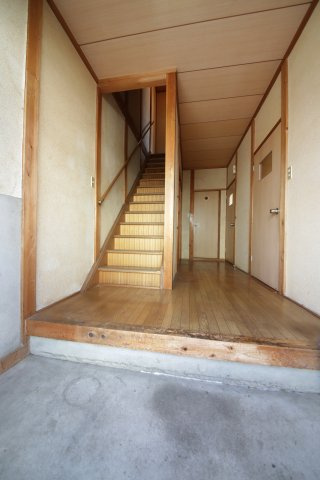 富木島町前田面貸家の内装