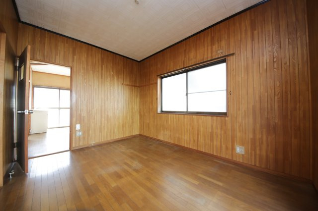 富木島町前田面貸家の居間・リビング