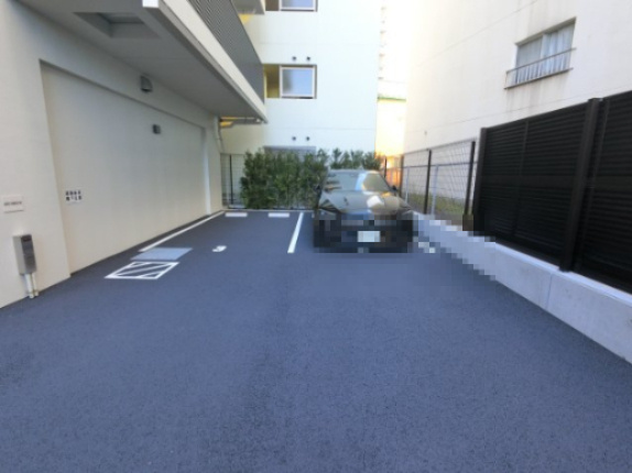 パークアクシス浦安 の駐車場