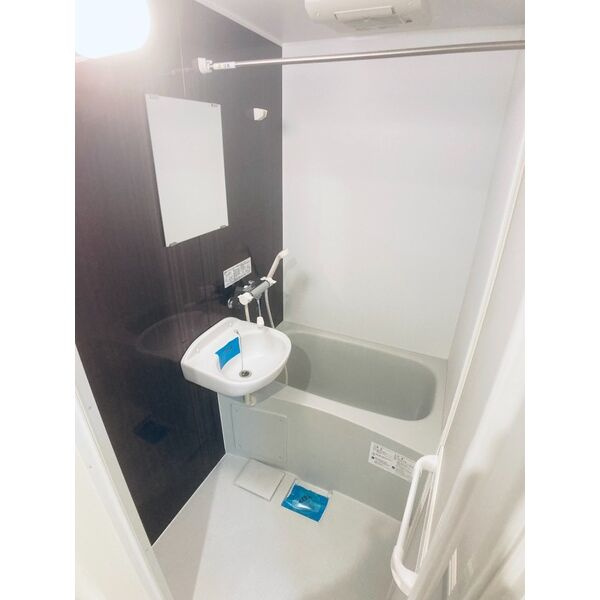 スカイヒル新栄の浴室