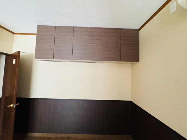 コーポ諏訪柳町　店舗Aの収納