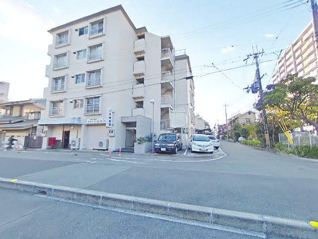 グリーンハイツ武庫之荘の外観|落ち着いた雰囲気の外観です