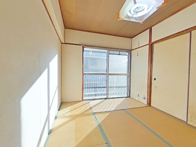 グリーンハイツ武庫之荘の和室|フローリングだけでなく、和室もあります