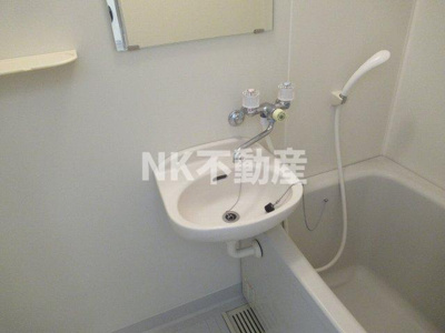 【洗面所】 | オークハイツ（高井田賃貸） | 洗面です