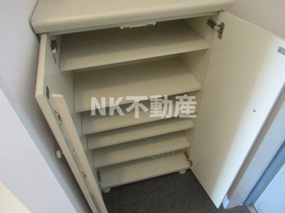 【収納】 | オークハイツ（高井田賃貸） | シューズボックスです
