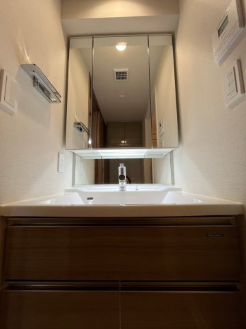プレサンスロジェ梅田Northの洗面所