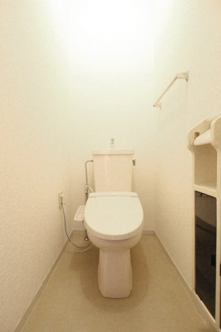 セジュール藤光Ａのトイレ|嬉しい温水洗浄便座付き♪