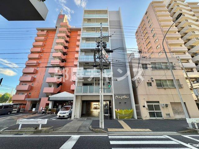 プログレッソ岩塚の外観