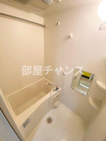 プログレッソ岩塚の浴室