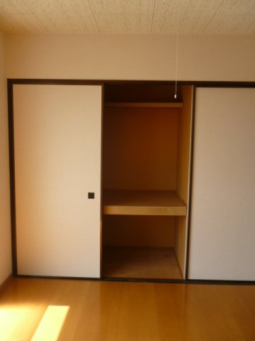 コーポ101の収納|たっぷりとした収納スペースです