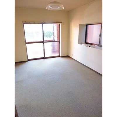 【居間・リビング】 | ブリックタウン壱弐参番館 | 使いやすい居間です