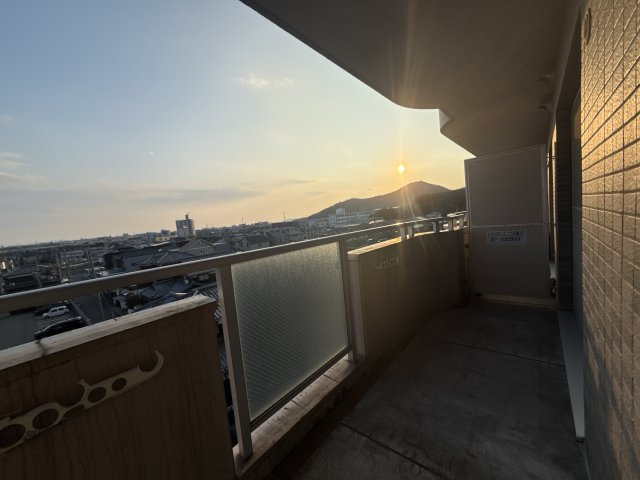 サンヒルズ岡田のバルコニー