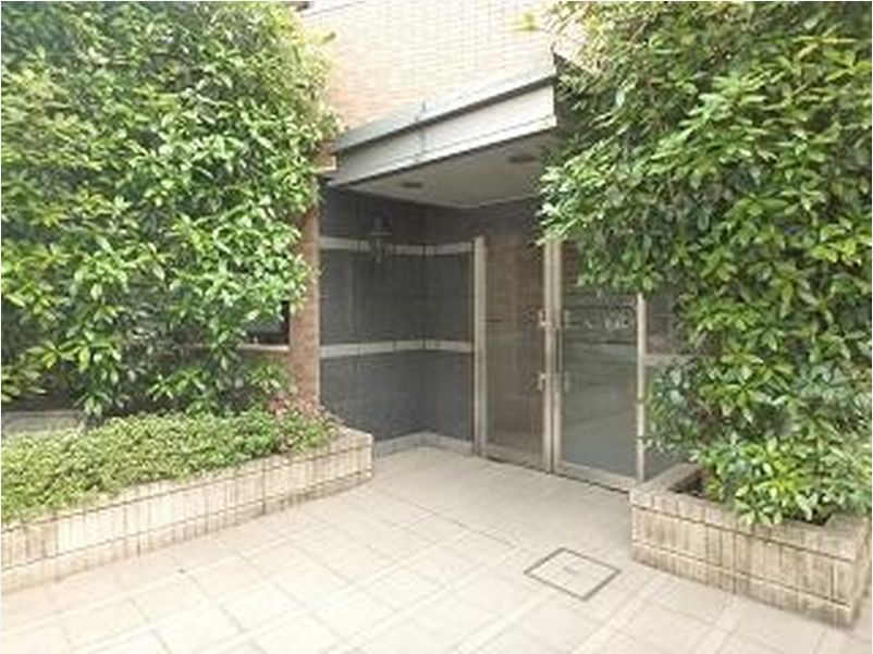 新宿区西早稲田１丁目の賃貸マンションのエントランス|エントランス