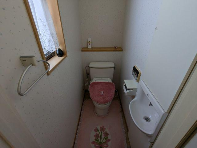 長浜蒔絵台　中古戸建のトイレ