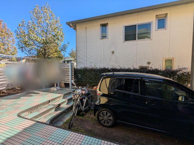 長浜蒔絵台　中古戸建の駐車場