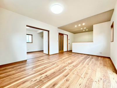 【居間・リビング】