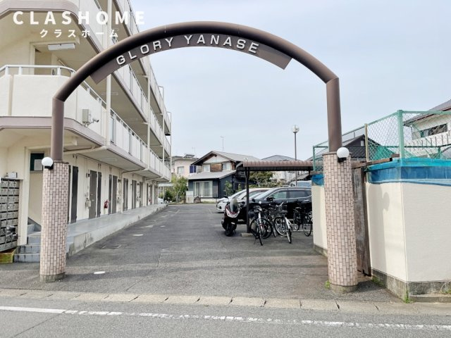 グローリーヤナセ　　　刈谷市近郊の賃貸はクラスホーム　　　のエントランス