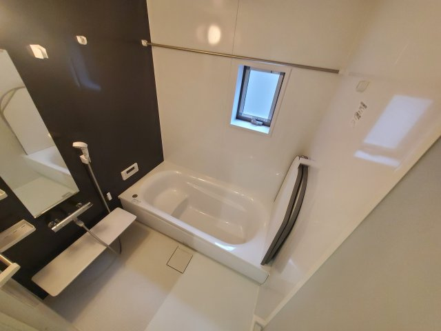 リーブルファイン西町2号棟の浴室|日々の疲れを癒すお風呂付です