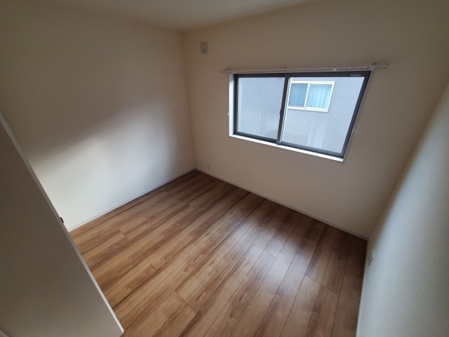 リーブルファイン西町2号棟の洋室|きれいな洋室です